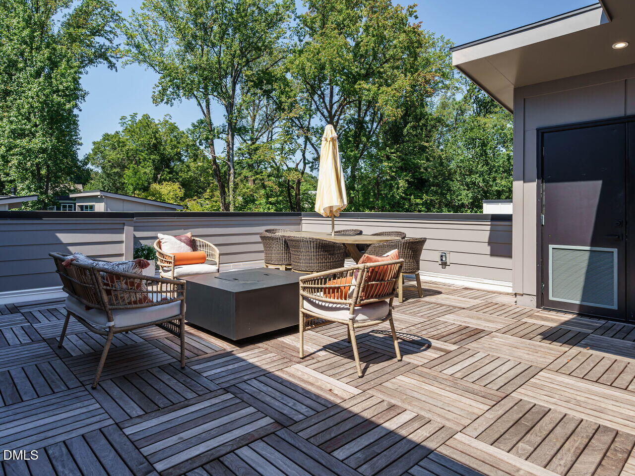 1527 Urban Trace Lane Raleigh, NC 27608 - Photo 31 of 34 031-1280x960-rooftop-veranda