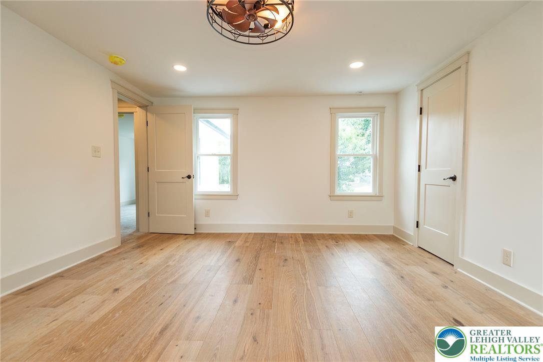 72 Allegheny Road Mount Bethel, PA 18343 - Photo 31 of 72 Hardwood floors and generous natural light define this inviting space.
