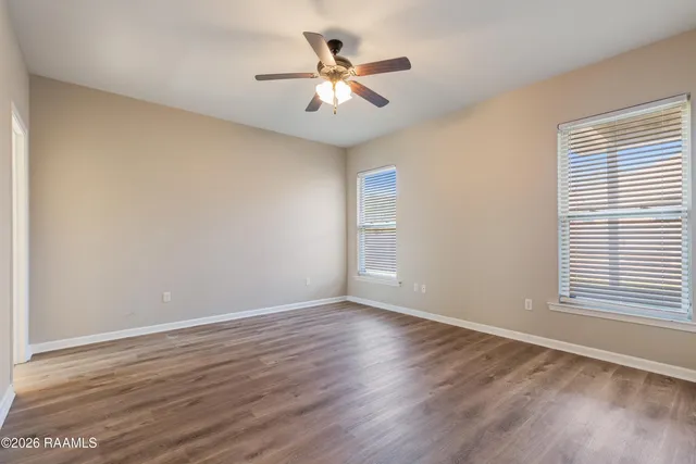 $243,000 | 129 Gray Birch Loop, Youngsville, LA 70592