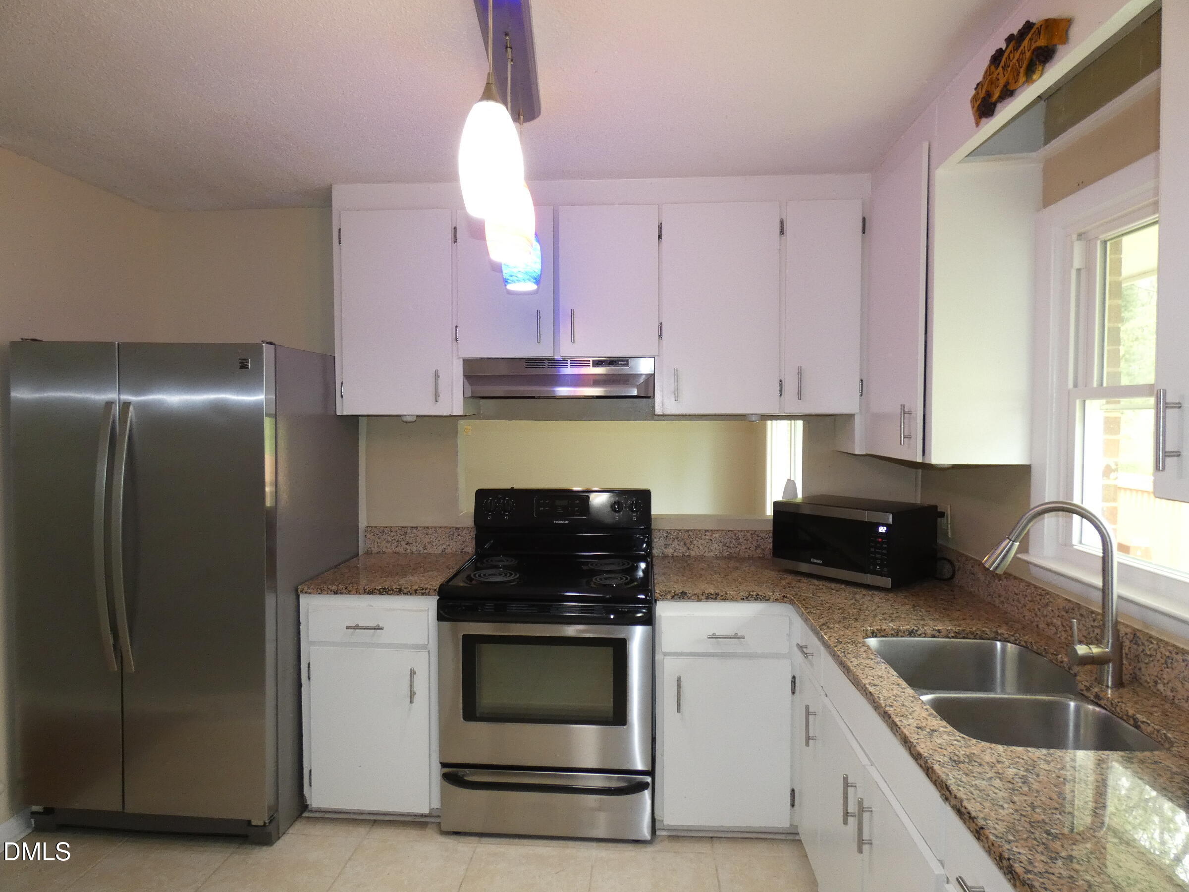 5800 Meadowbrook Road Raleigh, NC 27603 - Photo 8 of 26 7P1010878