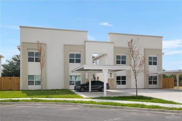 $1,290 | 3841 North Mezcal Drive, Unit DOWNSTAIRS, Pharr, TX 78577