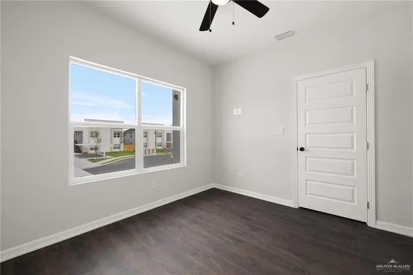 $1,290 | 3841 North Mezcal Drive, Unit DOWNSTAIRS, Pharr, TX 78577