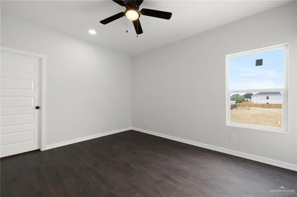 $1,290 | 3841 North Mezcal Drive, Unit DOWNSTAIRS, Pharr, TX 78577