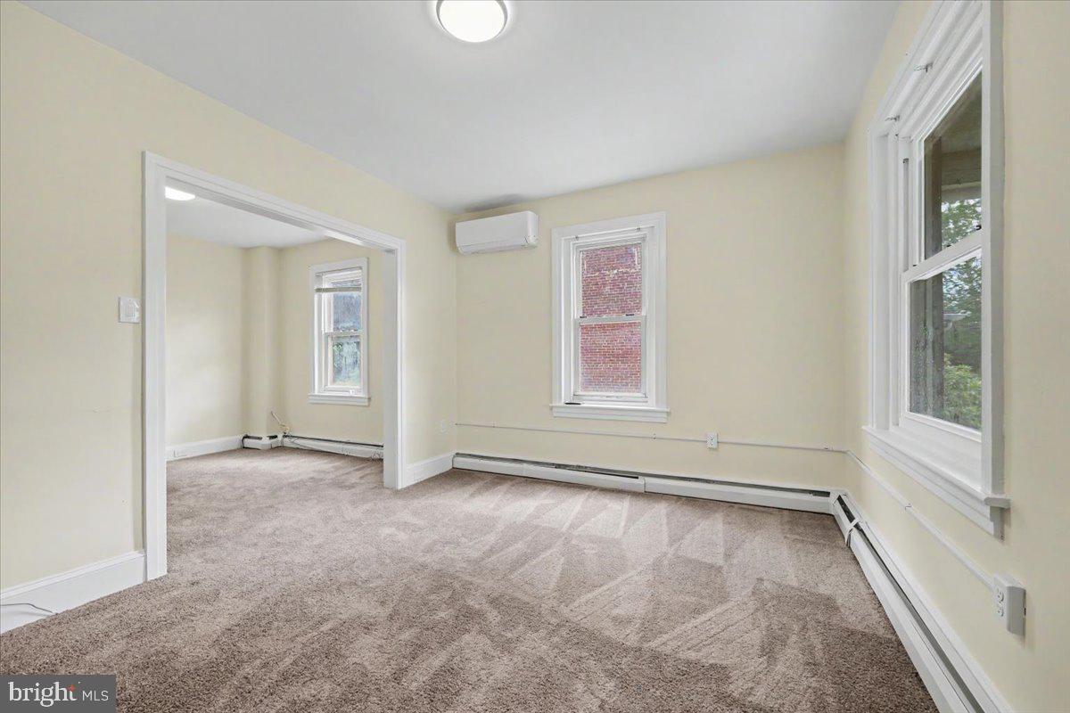 414 Fairview Street Pottstown, PA 19464 - Photo 8 of 40