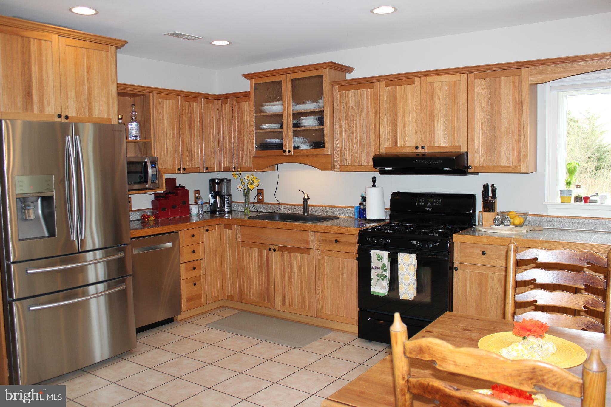 229 Dry Mill Road Southwest Leesburg, VA 20175 - Photo 10 of 28 Kitchen