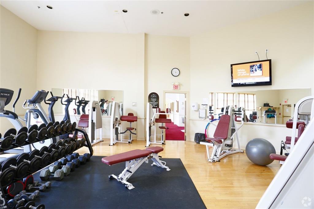 2004 Pointe View Drive Mars, PA 16046 - Photo 7 of 10