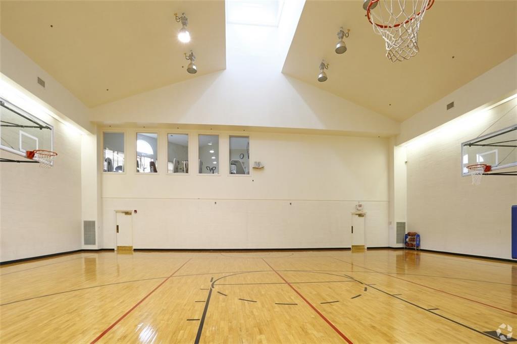 2004 Pointe View Drive Mars, PA 16046 - Photo 8 of 10