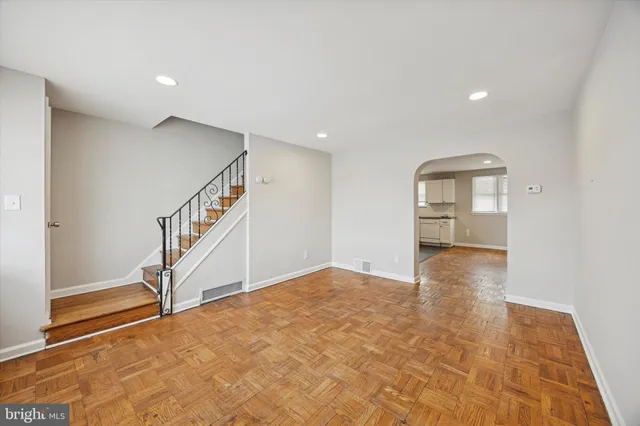 $2,100 | 682 2nd Avenue, Bristol, PA 19007