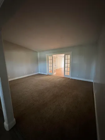 a view of empty room with window