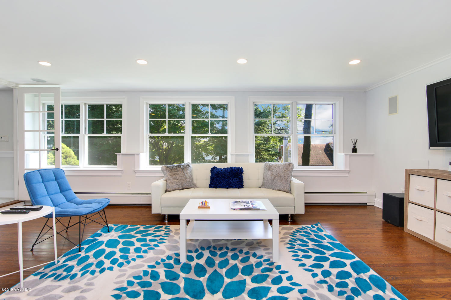 8 Marks Road Riverside, CT 06878 - Photo 16 of 24 a living room with furniture and a window