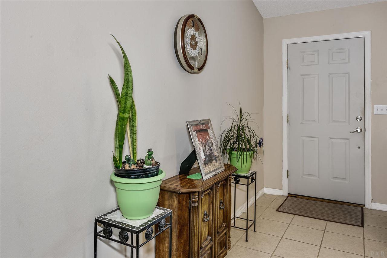 2739 River Run Road Navarre, FL 32566 - Photo 5 of 40 Gallery Image 5
