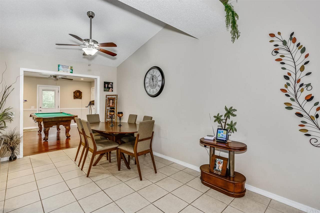 2739 River Run Road Navarre, FL 32566 - Photo 10 of 40 Gallery Image 10