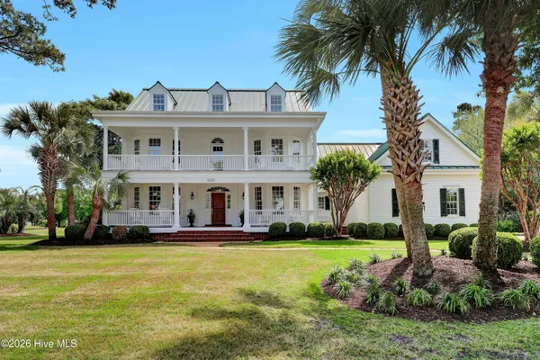 $1,875,000 | 2240 Deepwood Drive, Wilmington, NC 28405