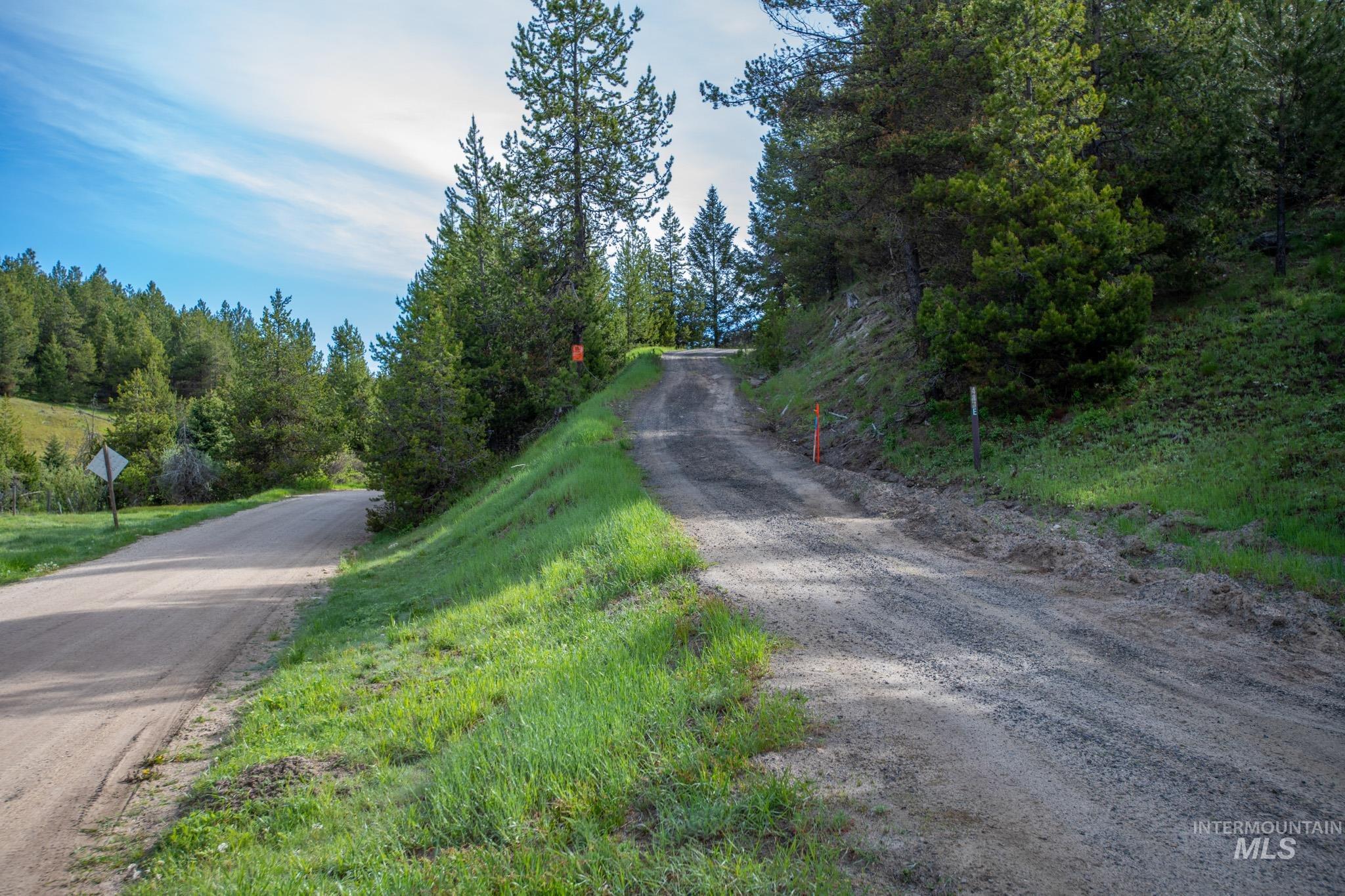 41 Clear Creek Road Cascade, ID 83611 - Photo 6 of 9
