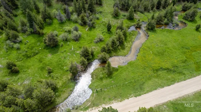 $405,875 | 41 Clear Creek Road, Cascade, ID 83611