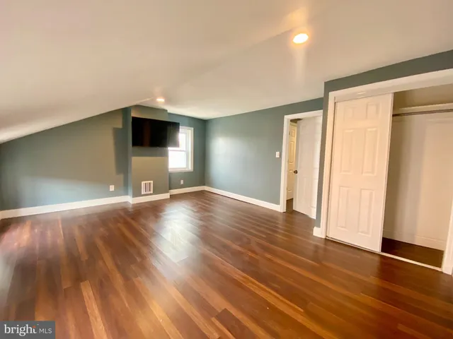 $2,150 | 34 Southard Street, Unit 2, Trenton, NJ 08609