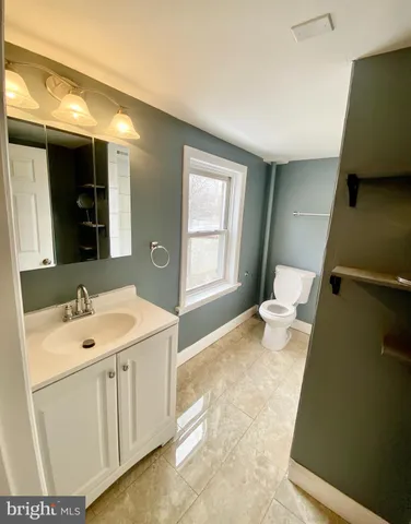 $2,150 | 34 Southard Street, Unit 2, Trenton, NJ 08609