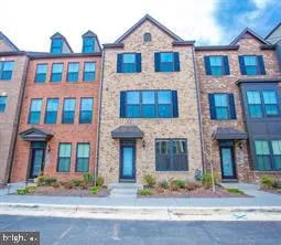 $3,490 | 22273 Sims Terrace, Ashburn, VA 20148