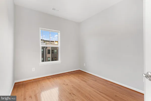 $3,490 | 22273 Sims Terrace, Ashburn, VA 20148