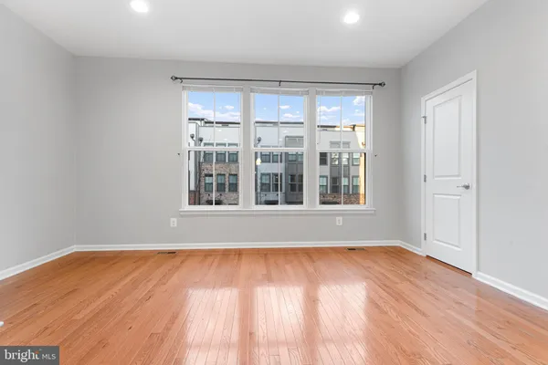 $3,490 | 22273 Sims Terrace, Ashburn, VA 20148