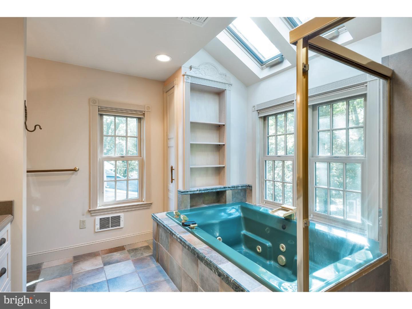 255 West Valley Road Wayne, PA 19087 - Photo 17 of 25
