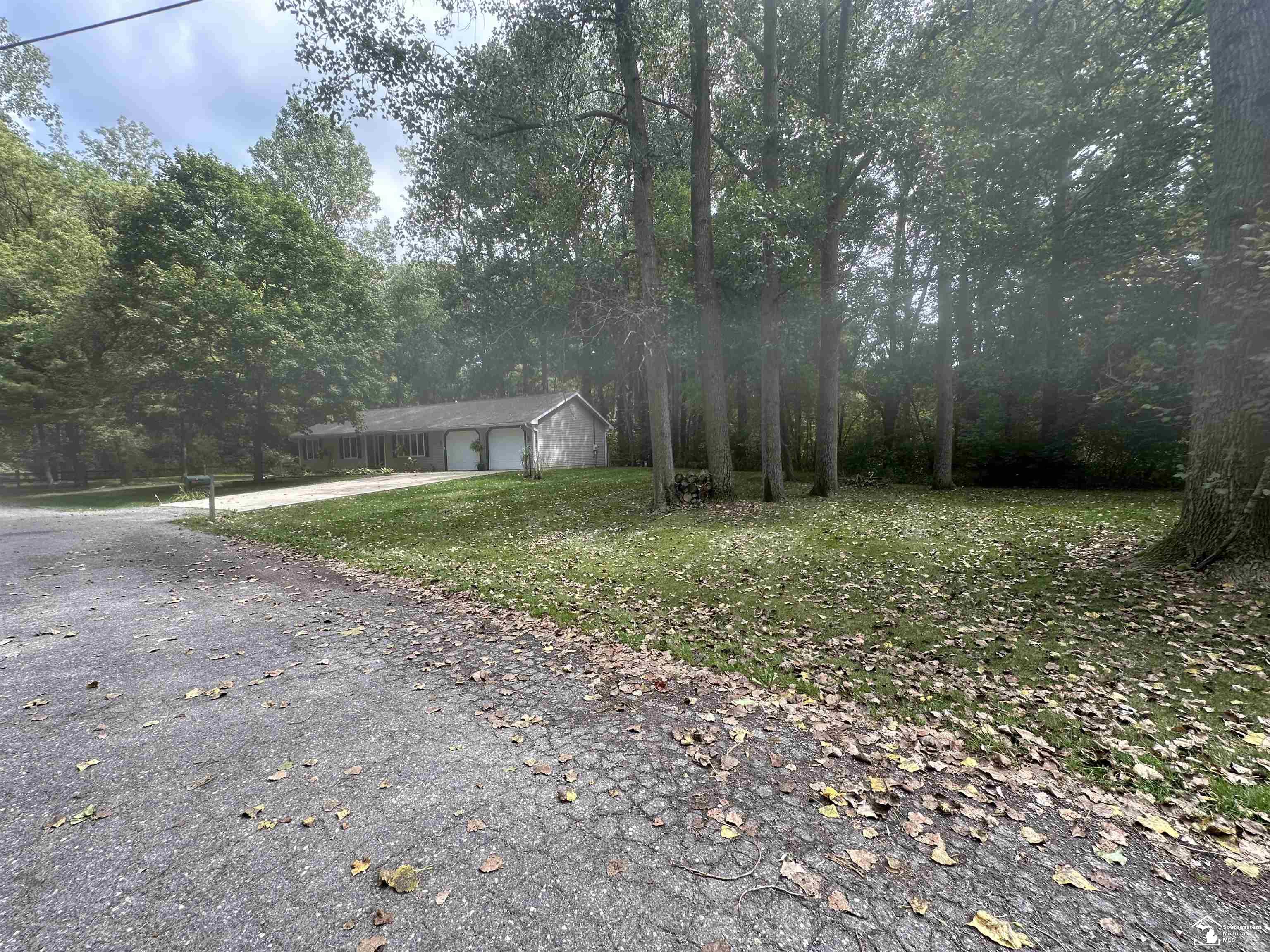 4791 Hooks Mill Road Adrian, MI 49221 - Photo 2 of 11