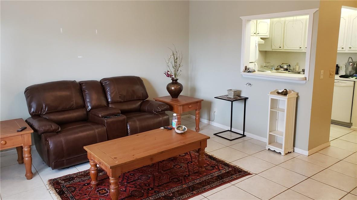 373 Fanshaw I, Unit 373 Boca Raton, FL 33434 - Photo 3 of 16 Photo 3