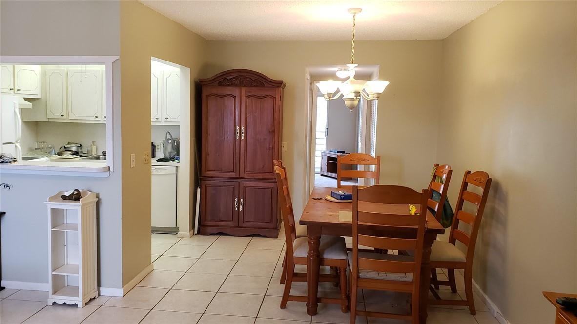 373 Fanshaw I, Unit 373 Boca Raton, FL 33434 - Photo 4 of 16 Photo 4