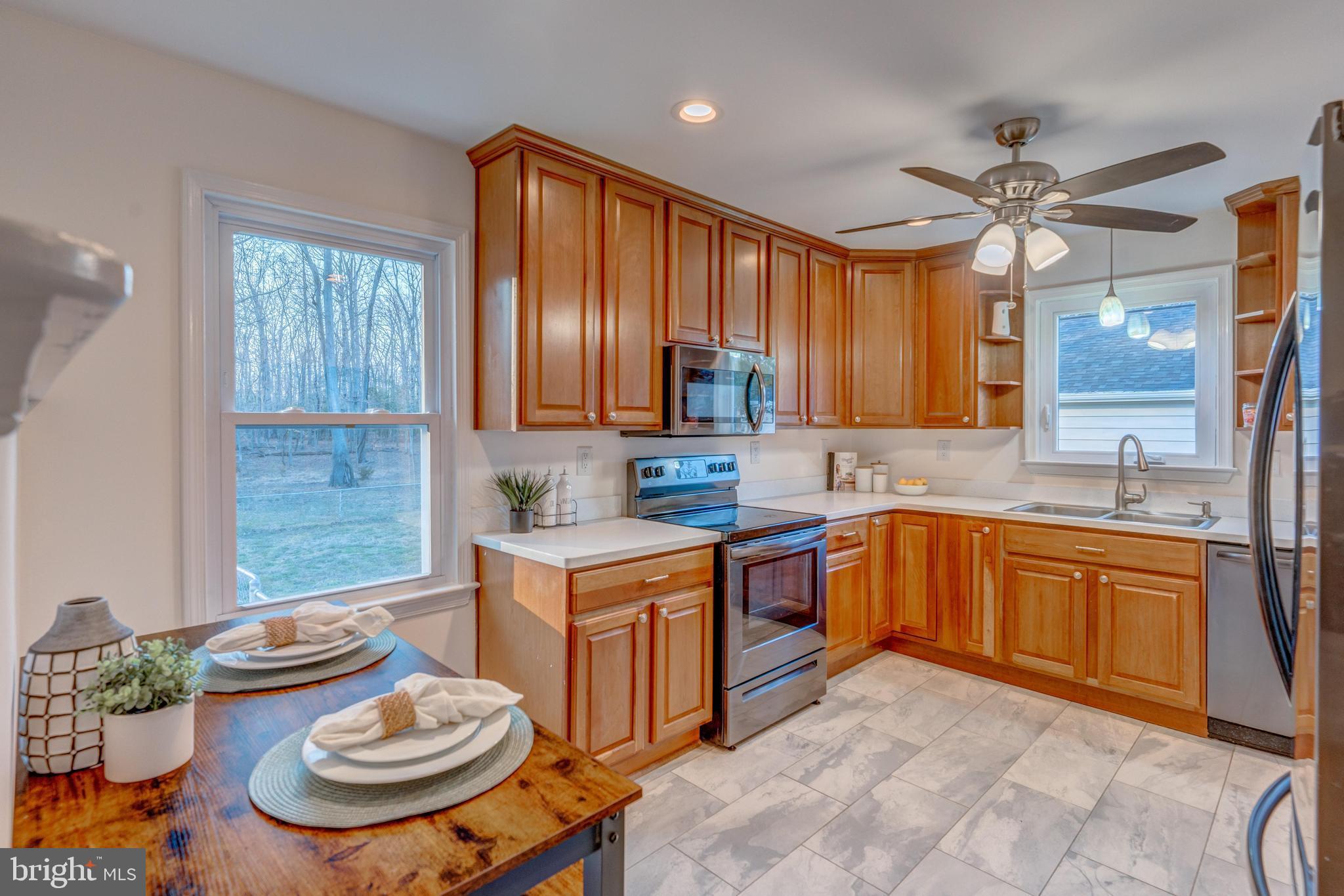 7450 Bensville Road Waldorf, MD 20603 - Photo 51 of 69 Kitchen Cherry solid oak 42" cabinets