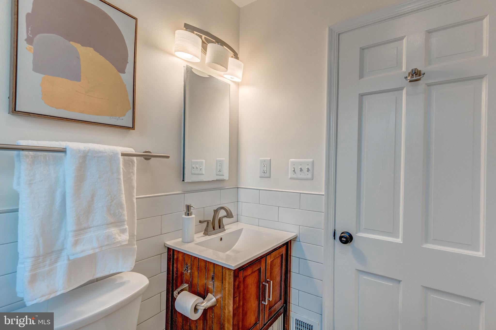 7450 Bensville Road Waldorf, MD 20603 - Photo 54 of 69 Full bathroom inside view