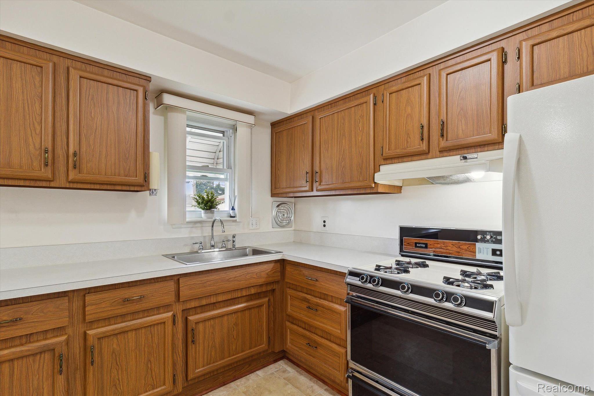 31709 Northwood Road Fraser, MI 48026 - Photo 27 of 53 Gallery Image 27