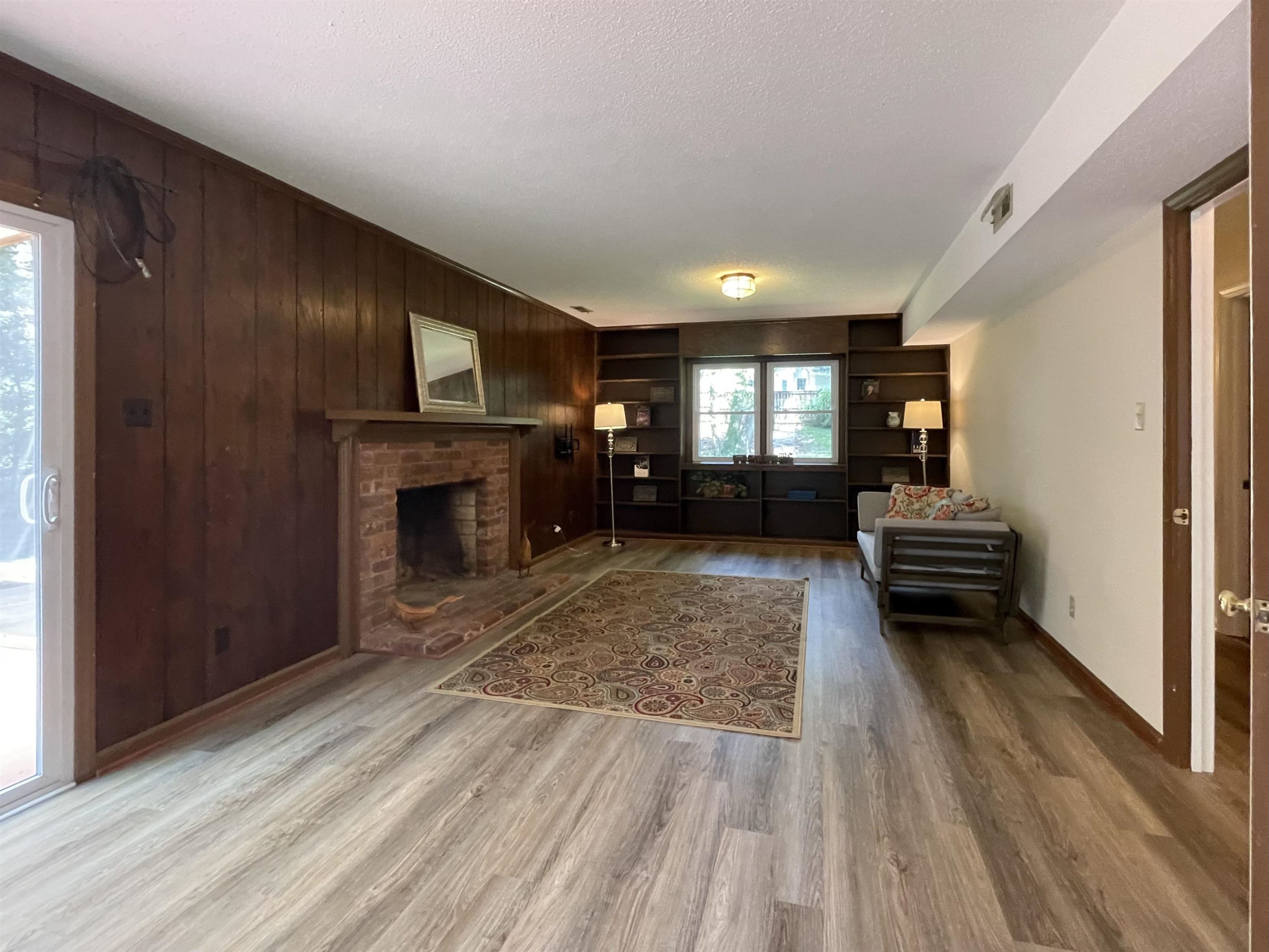 4506 Malvern Road Durham, NC 27707 - Photo 33 of 40 Family Room