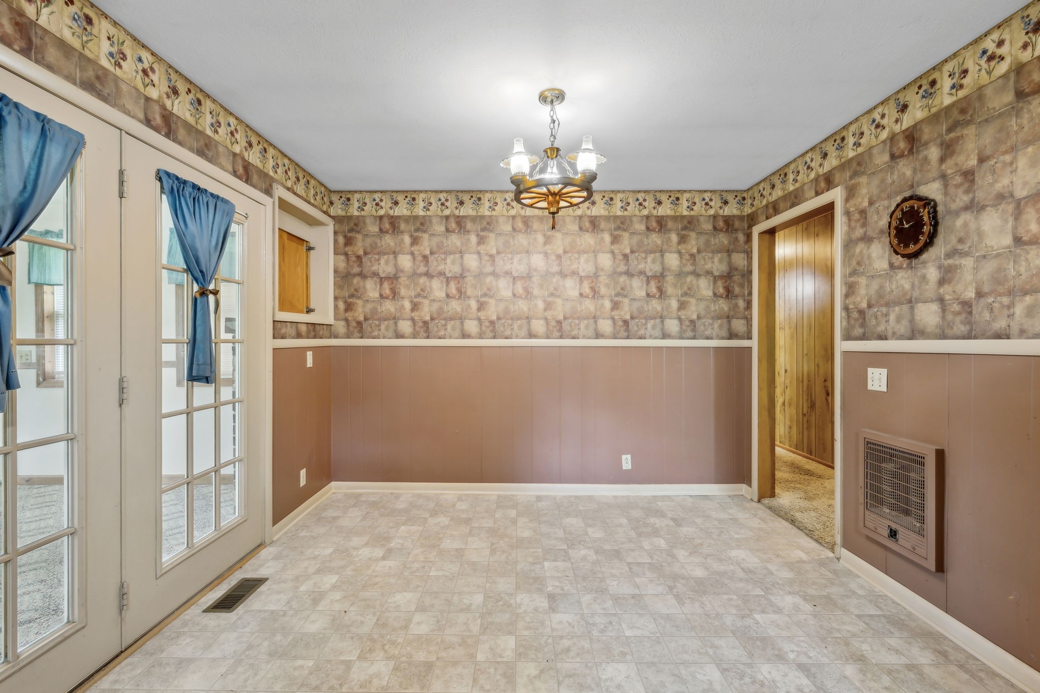 10924 Rials Branch Road Bon Aqua, TN 37025 - Photo 11 of 34 a view of a livingroom with a fireplace