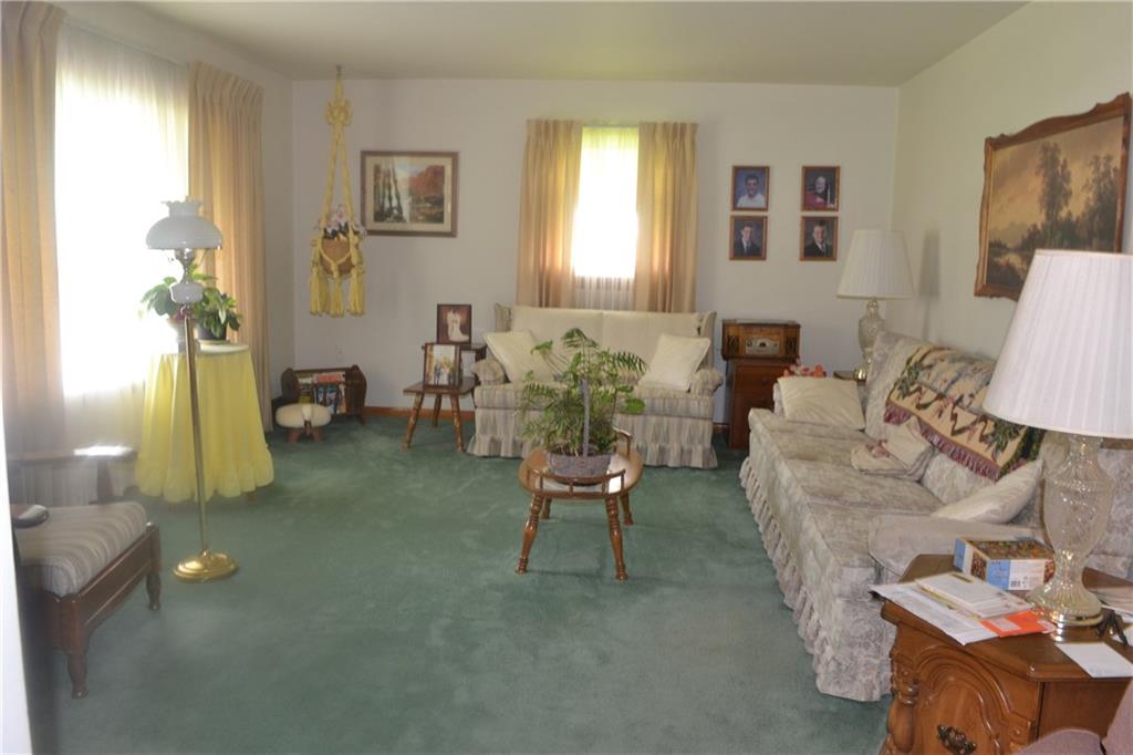 2143 Dime Road Vandergrift, PA 15690 - Photo 2 of 12