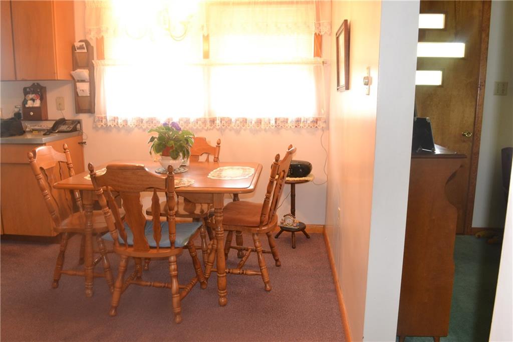 2143 Dime Road Vandergrift, PA 15690 - Photo 4 of 12