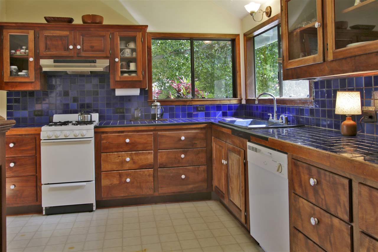 579 Kawelo Road Haiku, HI 96708 - Photo 8 of 30 Gallery Image 8