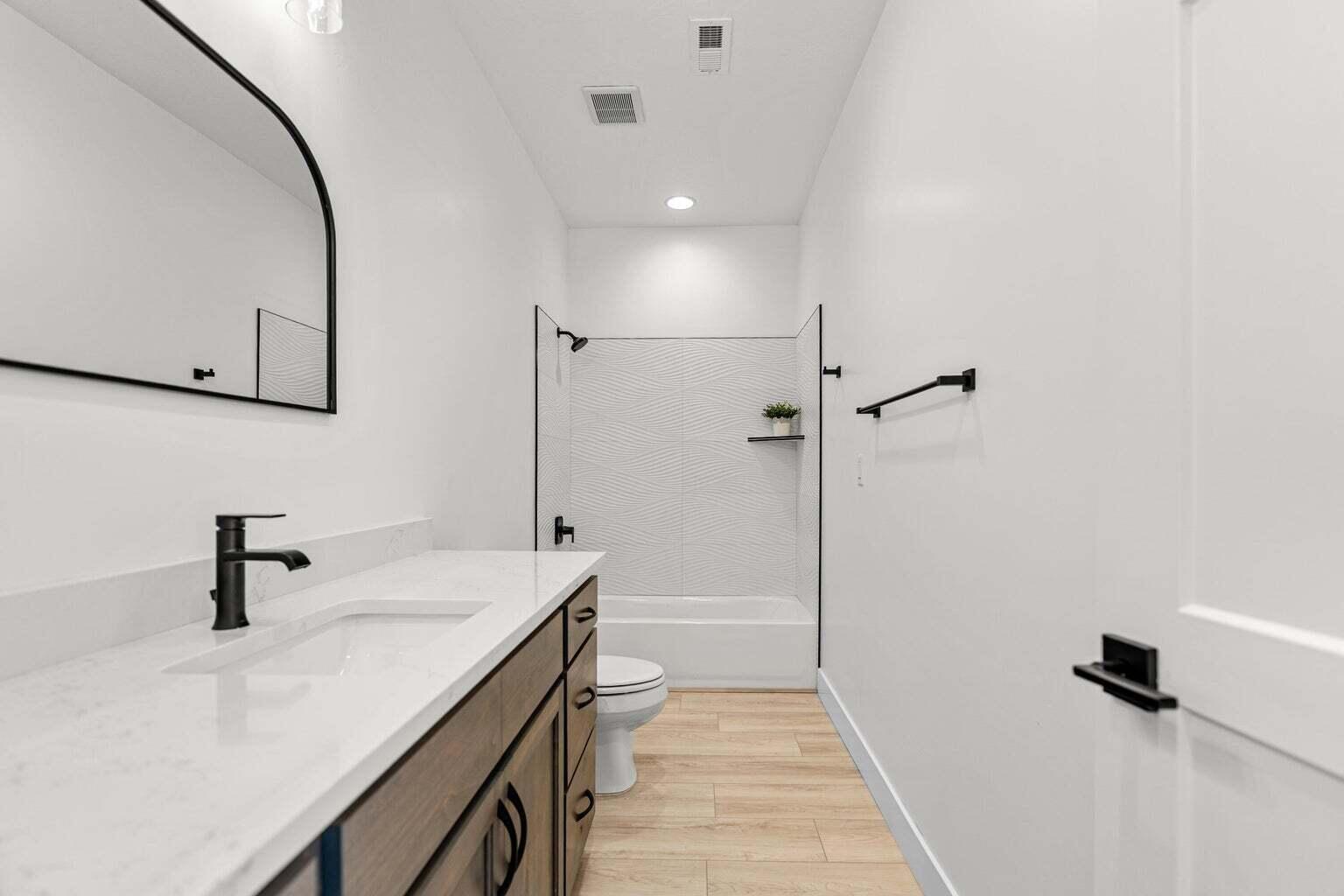 3125 East 2220 South St. George, UT 84790 - Photo 19 of 24 Bathroom