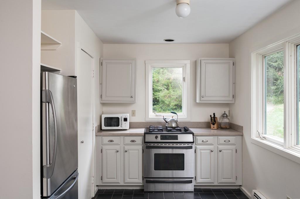 94 Booth Hill Road Scituate, MA 02066 - Photo 14 of 42 Gallery Image 14