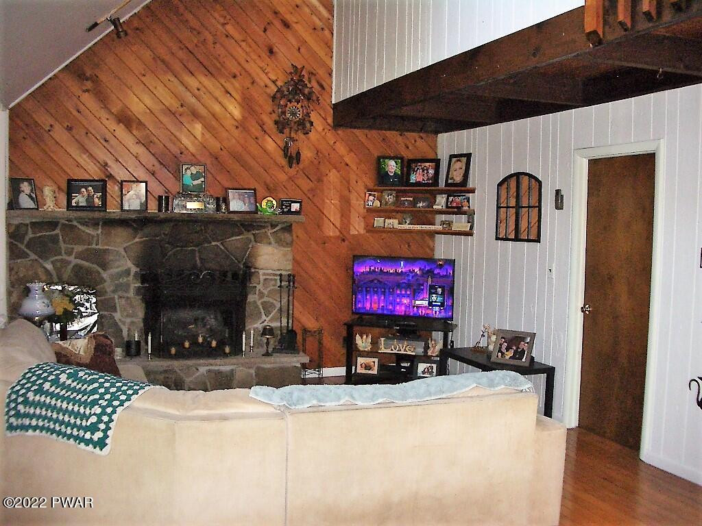 42 Ridgeview Drive Lake Ariel, PA 18436 - Photo 10 of 45