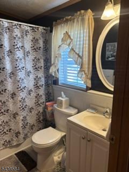 65 Locust Grove Hazlet, NJ 07730 - Photo 6 of 21