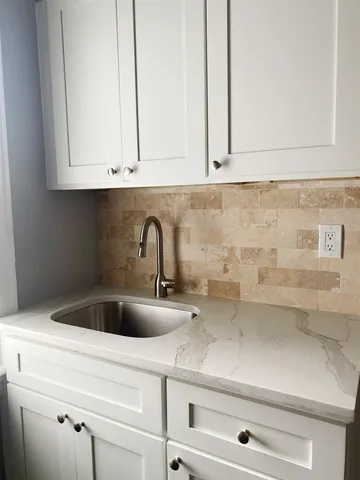 $2,000 | 289 Parker Avenue, Unit 2, Clifton, NJ 07011