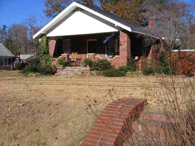 3110 Old Buncombe Road Greenville, SC 29609 - Photo 1 of 17 Gallery Image 1