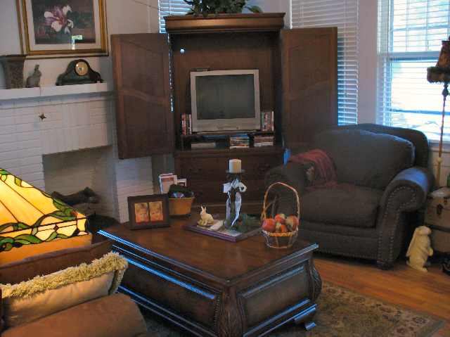 3110 Old Buncombe Road Greenville, SC 29609 - Photo 2 of 17 Gallery Image 2