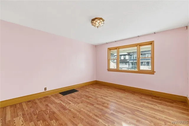 $249,900 | 520 Woodlawn Avenue, Buffalo, NY 14208