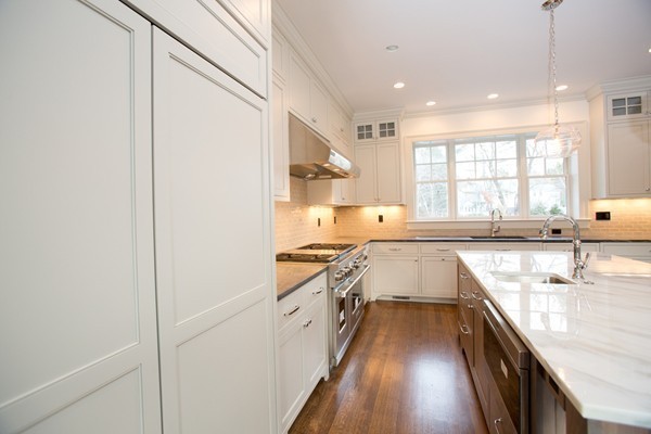 22 Sears Road Weston, MA 02493 - Photo 6 of 30