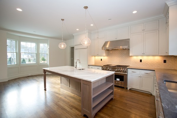 22 Sears Road Weston, MA 02493 - Photo 7 of 30