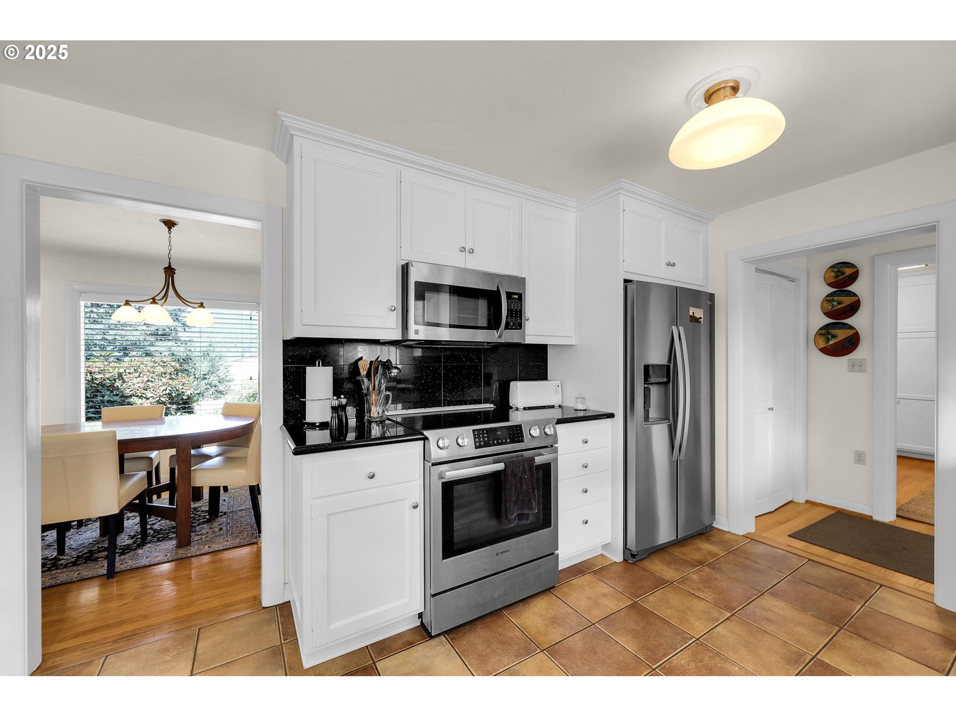 7655 Thurston Road Springfield, OR 97478 - Photo 11 of 38 Kitchen