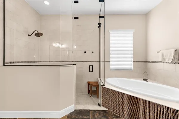 $840,000 | 8904 Crystal Creek Court, Land O Lakes, FL 34638