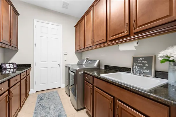$840,000 | 8904 Crystal Creek Court, Land O Lakes, FL 34638