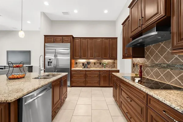 $840,000 | 8904 Crystal Creek Court, Land O Lakes, FL 34638